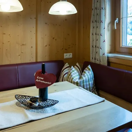 Gidnhof Apartament *